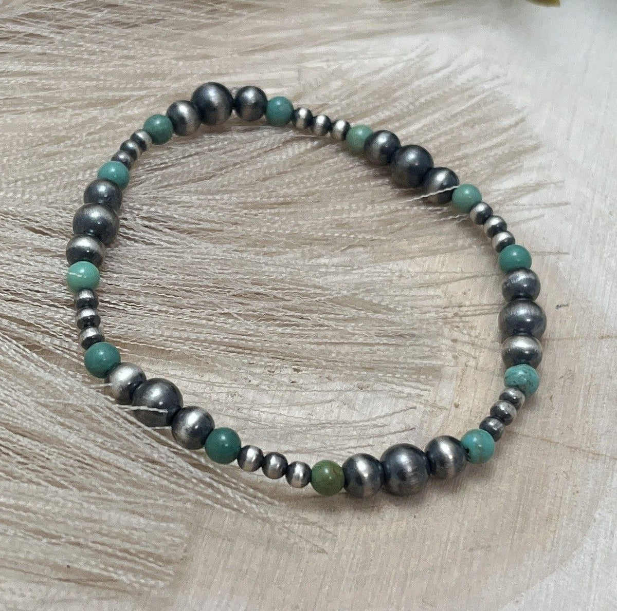Desert Pearls & Green Turquoise Graduated Stretch Bracelet - Sunset Turquoise Mountain