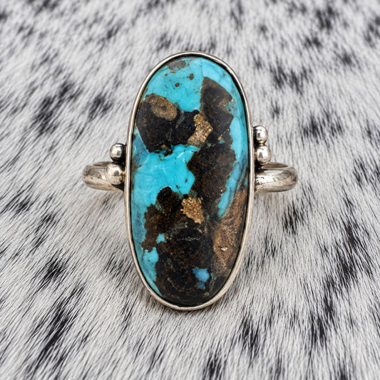 Blue Moon Turquoise Classic Oval Ring close-up