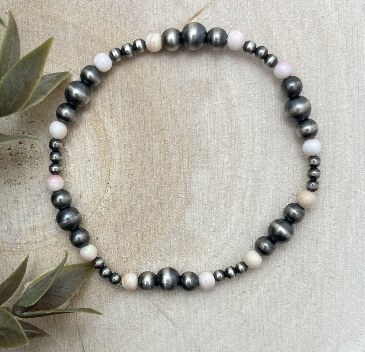 Desert Pearls & Pink Conch Graduated Stretch Bracelet - Sunset Turquoise Mountain