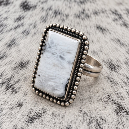 White Buffalo Adjustable Rings — ring 6, angle
